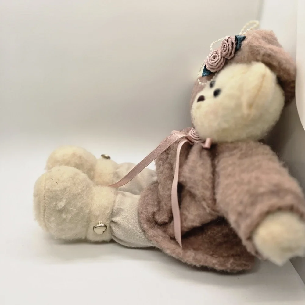 Annabelle Bear‎ Stuffed Toy - 1998 - Interior Accents